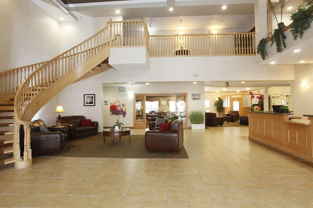 Stonebridge Hotel Dawson Creek Exterior foto